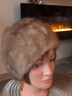 VTG Light Brown Mink Pill Box Hat